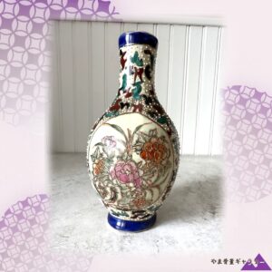 【白盛の粒に灯がやどる】オールドノリタケ 盛上 牡丹文 花瓶 金彩