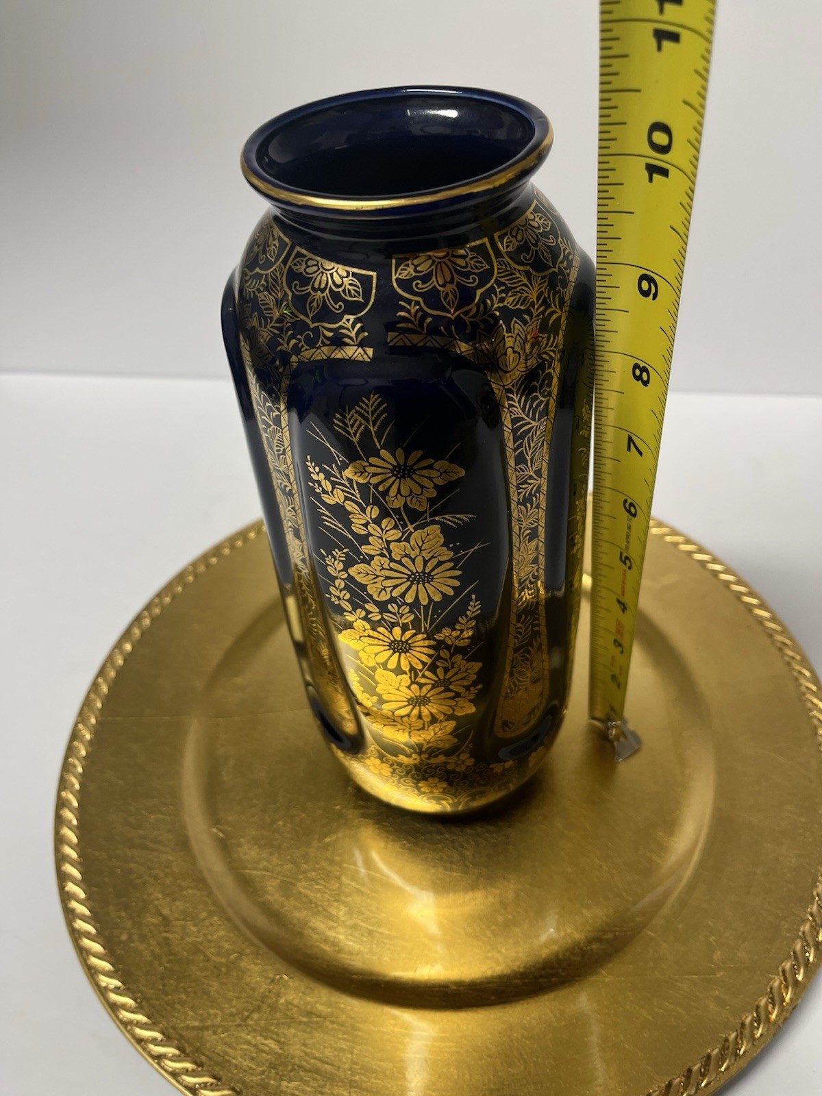 【金彩の菊が藍に咲きそろう】オールドノリタケ コバルト金彩 菊花文 花瓶 - 画像 (2)
