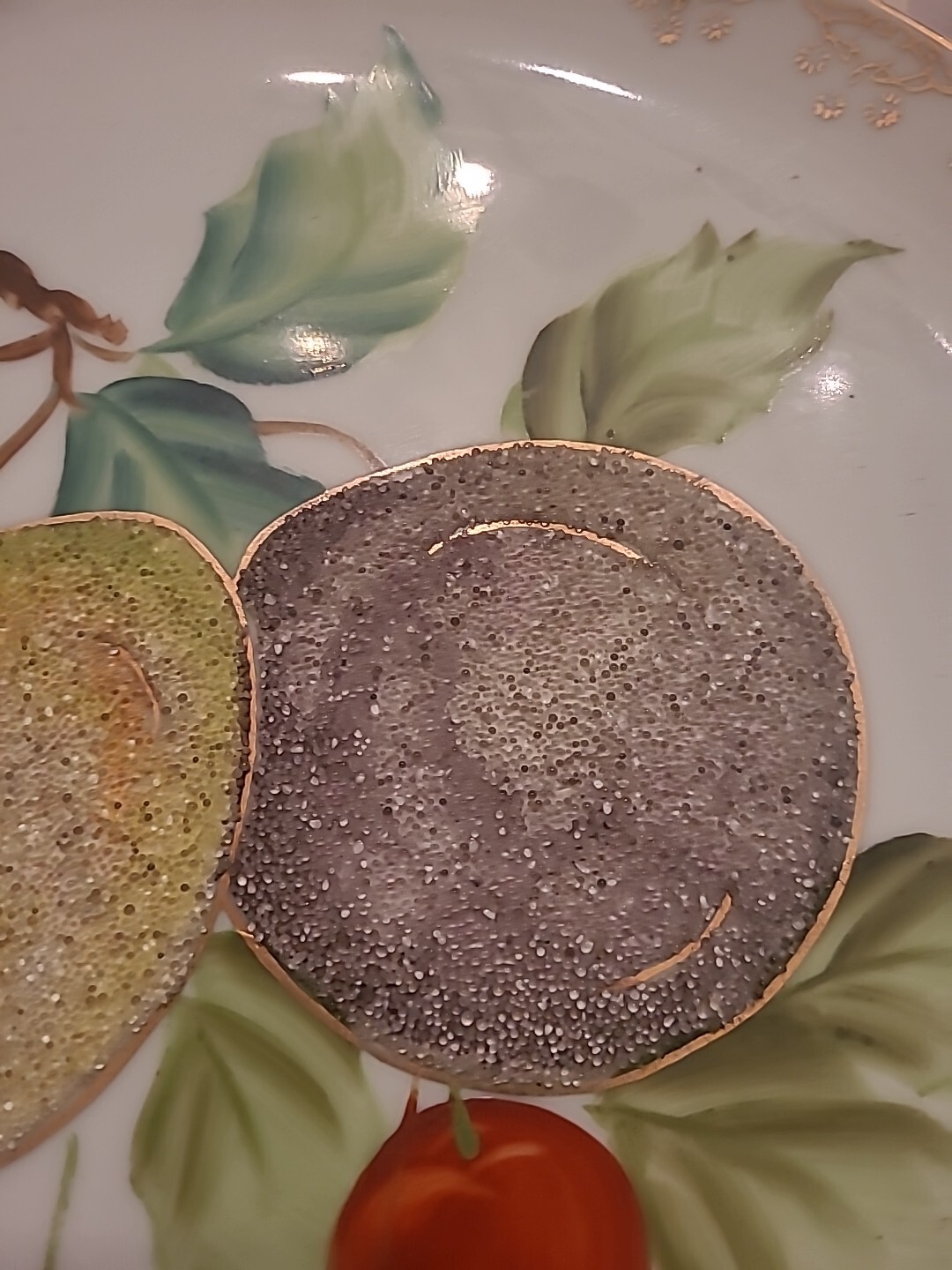 【果実にきらめく極小の粒】オールドノリタケ コラレン 果実文 飾皿 金彩 - 画像 (3)