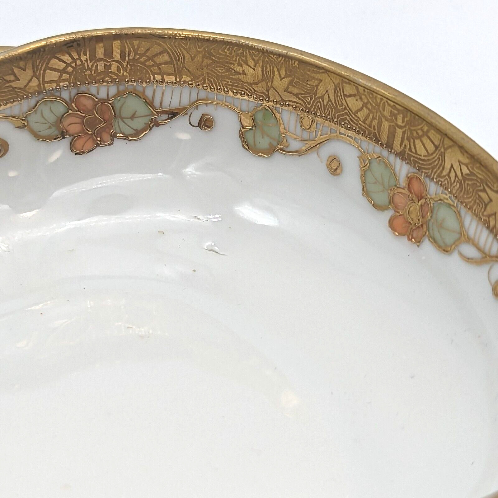 【金の縁に小花が芽吹く】オールドノリタケ 金彩 花文 手付皿 - 画像 (2)