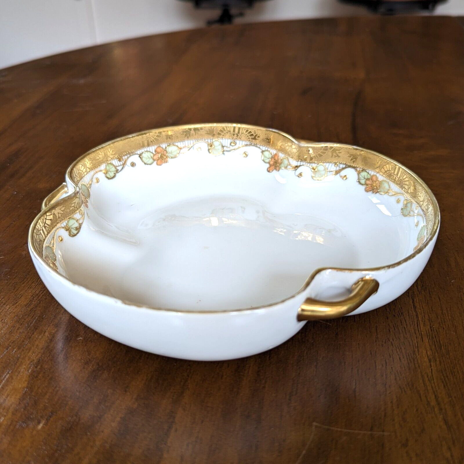 【金の縁に小花が芽吹く】オールドノリタケ 金彩 花文 手付皿 - 画像 (3)