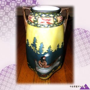 【森閑とした湖にひと掻きの櫂】オールドノリタケ 色絵 カヌー人物文 両耳花瓶