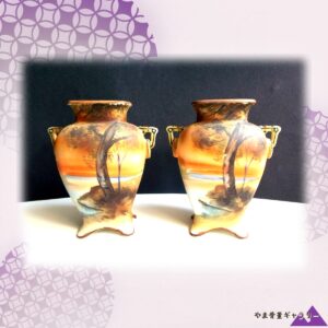 【二本並べて日没を挟む】オールドノリタケ ジュエル装飾 風景文 両耳小花瓶 一対
