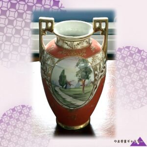 【金の葉むらに風がわたる】オールドノリタケ 金盛 風車風景文 錆朱地 両耳花瓶 金彩