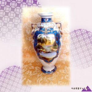 【青の額縁にひらく水辺】オールドノリタケ 青地金彩 風景文 両耳花瓶