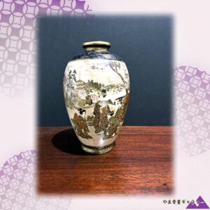 【桜の下にひらく春の宴】薩摩焼 細密 人物文 花瓶 金彩