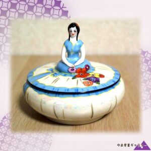【青いドレスが蓋にすわる】オールドノリタケ デコレディ ラスター彩 蓋物 花文