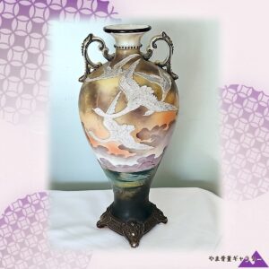 【夕空を渡ってゆく白い翼】オールドノリタケ 盛上 フライングスワン文 両耳花瓶