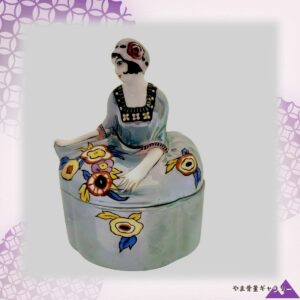 【真珠光にとける大輪の花】オールドノリタケ デコレディ ラスター彩 花文 パウダーボックス
