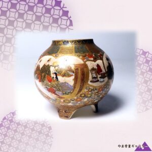 【掌に宮廷の一場面が宿る】薩摩焼 細密金彩 宮廷人物文 三足香炉 千花文