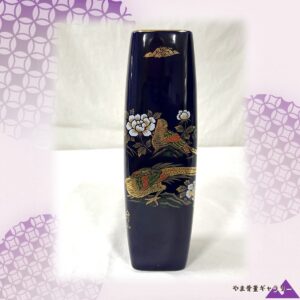 【藍の板に描かれた一幅の絵】コバルト金彩 花鳥文 扁壺形花瓶