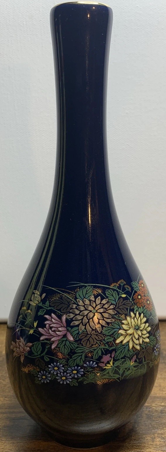 【細首の裾に萌ゆる秋の野】コバルト金彩 秋草文 細首花瓶 - 画像 (2)