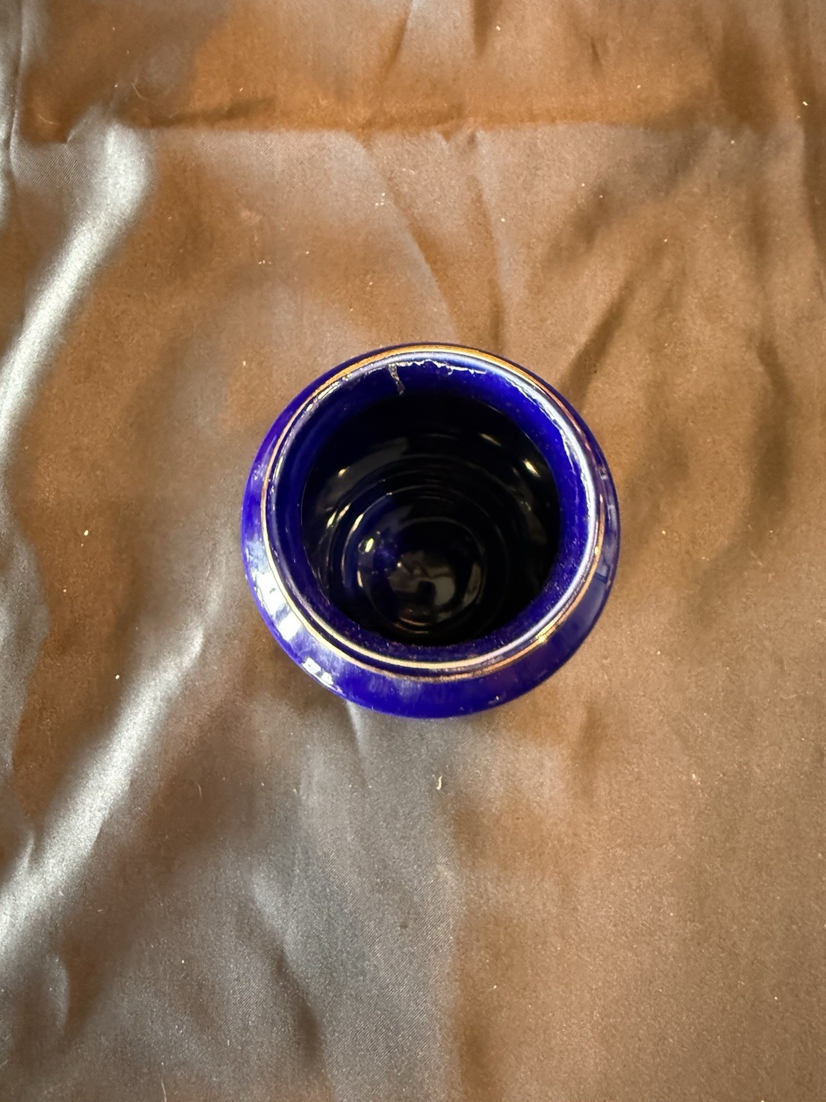 【藍の筒に立つ孔雀一羽】コバルト金彩 孔雀花樹文 筒形花瓶 - 画像 (3)