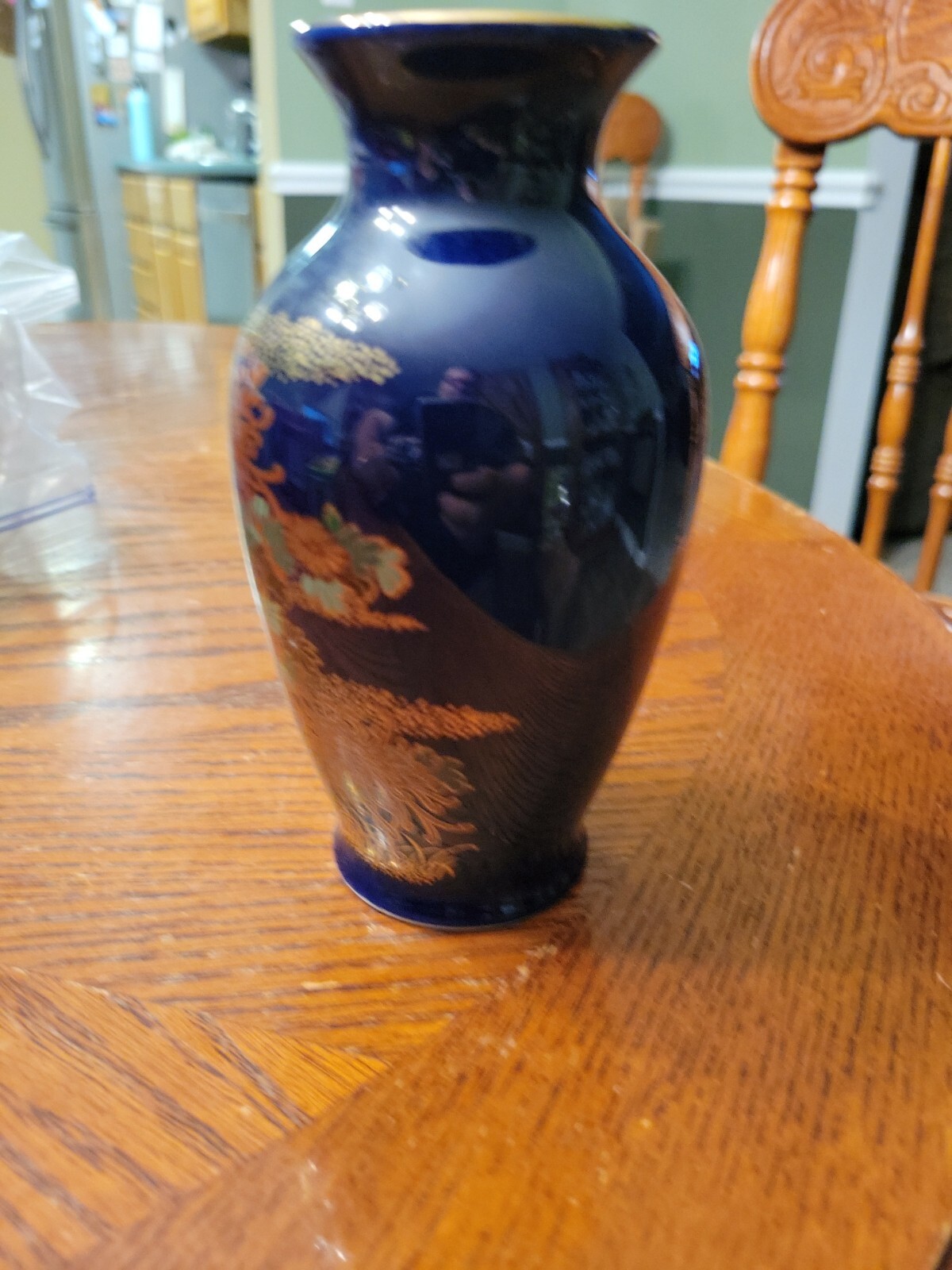 【金砂子の霞に浮かぶ大輪】コバルト金彩 菊花文 花瓶 金砂子 - 画像 (3)
