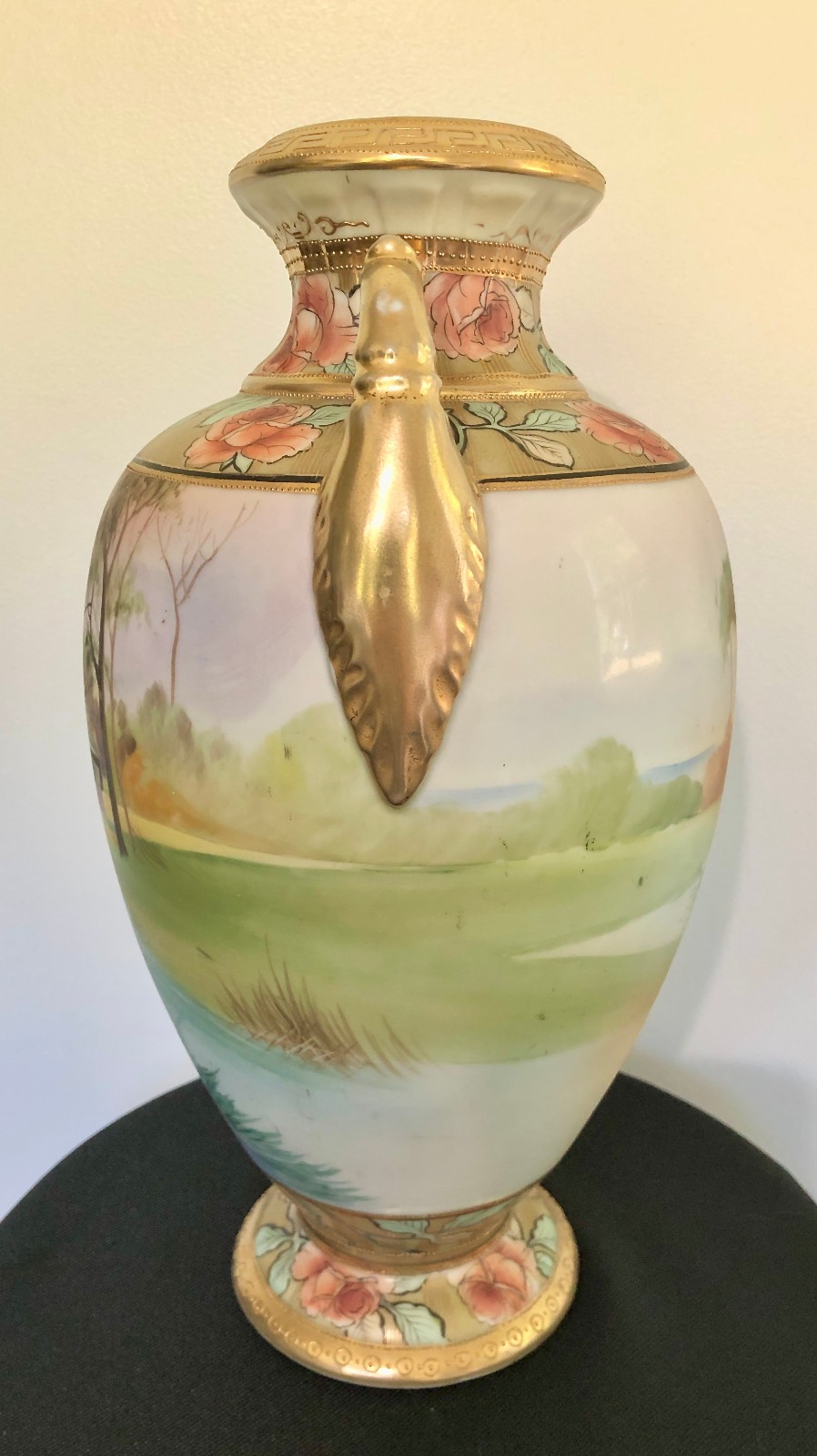 【金の額縁におさまる田園】オールドノリタケ ビーディング 風景文 両耳飾壷 金彩 - 画像 (3)