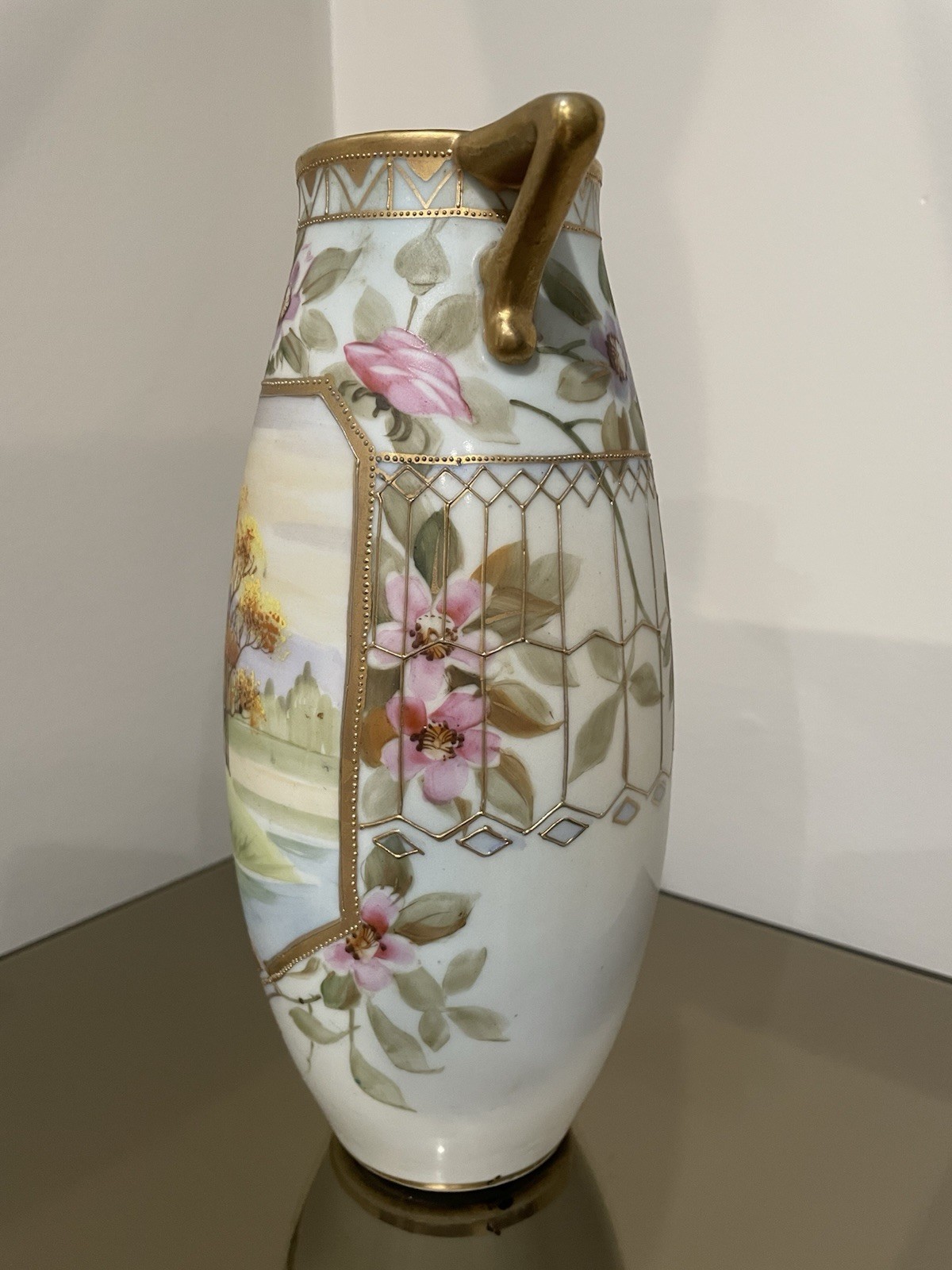【秋の木立が水辺に灯る】オールドノリタケ ビーディング 風景文 両耳花瓶 金彩 - 画像 (3)