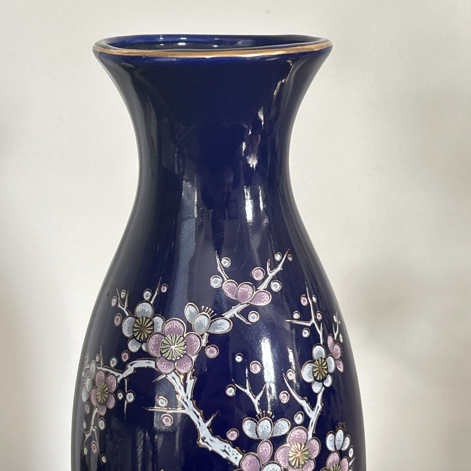 【瑠璃の夜に浮かぶ梅明かり】コバルト 色絵 梅花小禽文 花瓶 金彩 - 画像 (2)