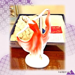 【裾がひるがえる一瞬の舞】ノリタケ ボーンチャイナ アールデコ様式 踊り子 置物 箱付