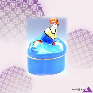【青の裾に身をあずける婦人】オールドノリタケ デコレディ ラスター彩 パウダーボックス