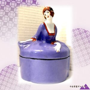 【紫のドレスがまどろむ】オールドノリタケ デコレディ 蓋物 紫釉