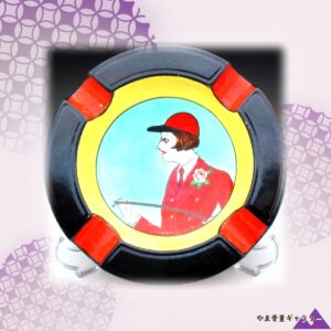 【鞭を手にした赤い横顔】オールドノリタケ デコレディ 乗馬婦人文 灰皿