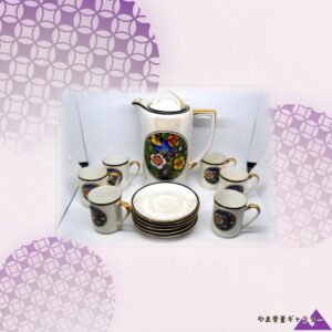 【黒枠に閉じ込めた蝶の庭】オールドノリタケ ラスター彩 蝶と花文 チョコレートセット 14点 金彩