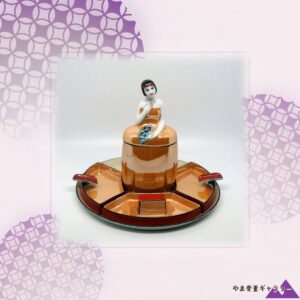 【扇を持つ婦人が卓を統べる】オールドノリタケ デコレディ ラスター彩 シガレットセット