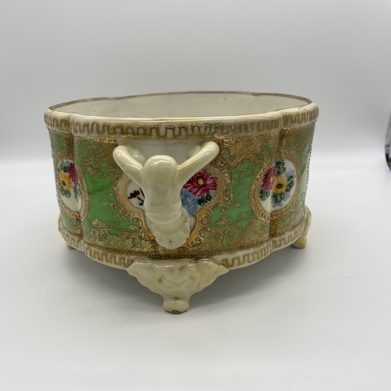 【緑の壁にひらく花の窓】オールドニッポン 金盛 花文 両耳飾鉢 金彩 - 画像 (3)