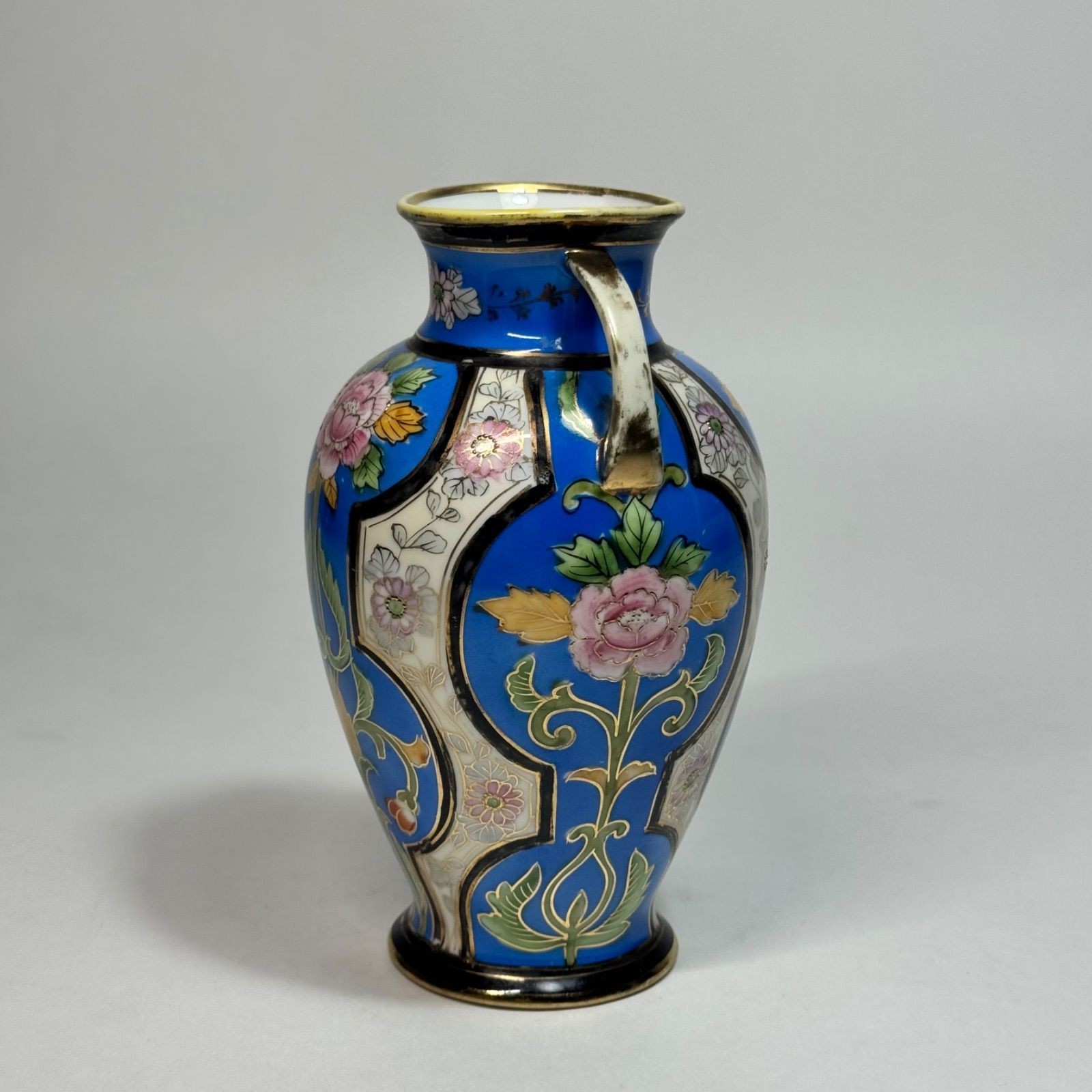 【青地に咲きこぼれる花】オールドノリタケ 牡丹菊文 両耳花瓶 金彩 - 画像 (3)