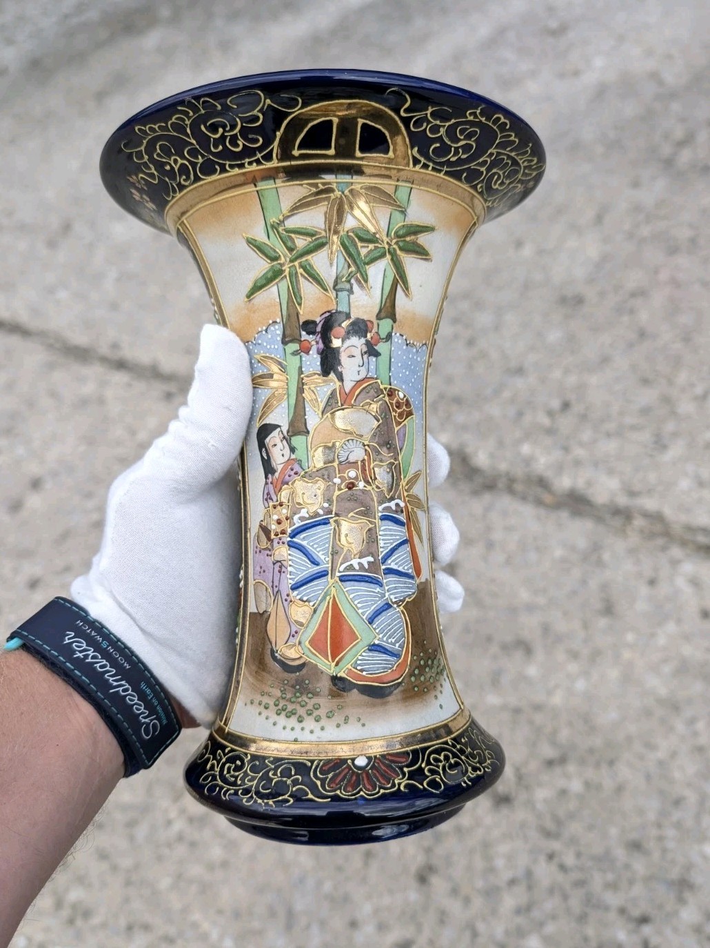 【三本そろって床が静まる】薩摩焼 色絵金彩 人物文 花瓶 三点組 コバルト - 画像 (3)