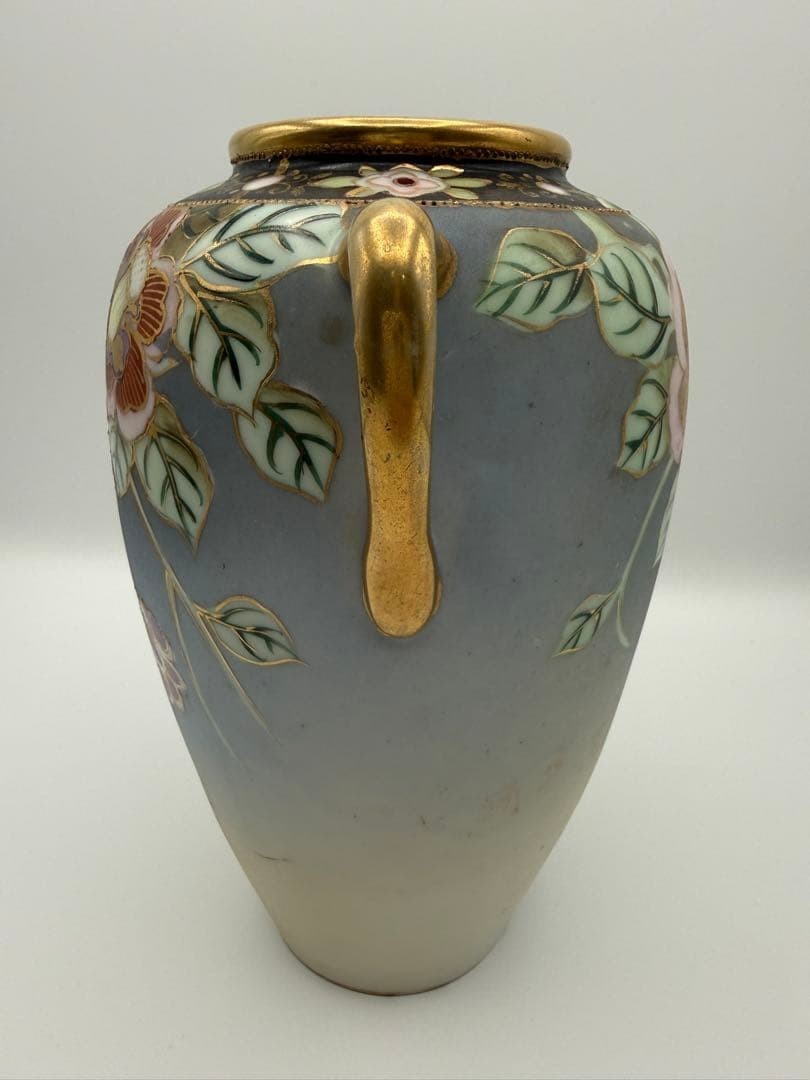 【椿が青い霧から咲き出る】オールドノリタケ 盛上 花文 双耳花瓶 金彩 - 画像 (2)