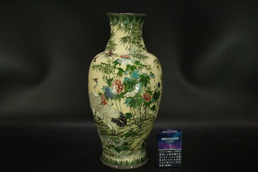 【竹叢に鶴が羽を休める】薩摩焼 錦光山 色絵金彩 花鳥文 花瓶 - 画像 (3)