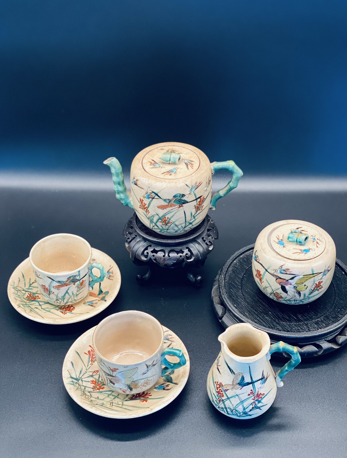 【竹の把手に止まる翡翠】京薩摩 色絵 花鳥文 ティーセット 七点 - 画像 (2)
