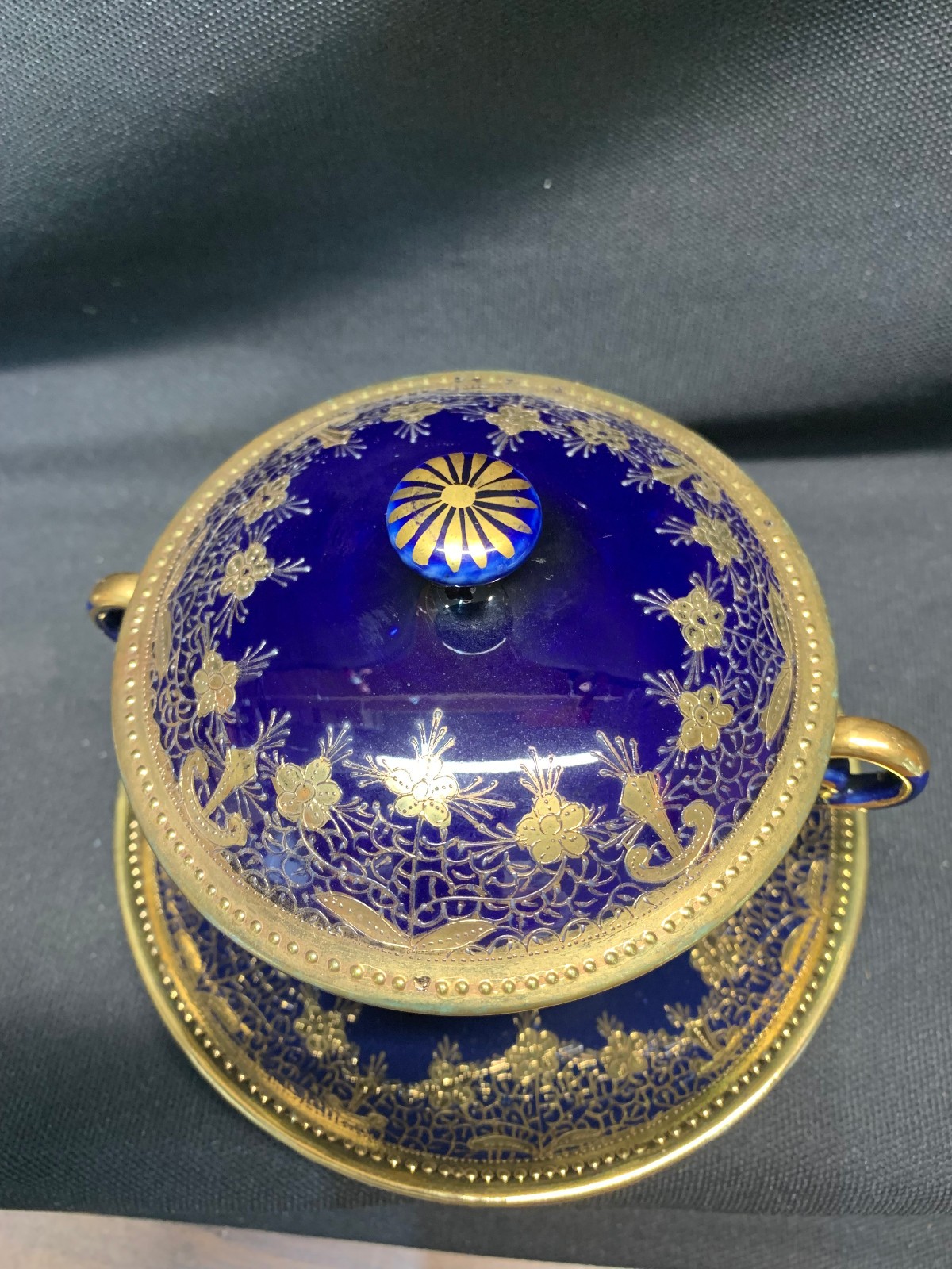 【藍に金のレースを掛ける】オールドノリタケ 金盛 コバルト金彩 蓋付クリームスープ - 画像 (3)